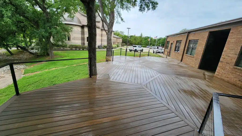 10 Things To Consider Before Hiring A Custom Deck Builder