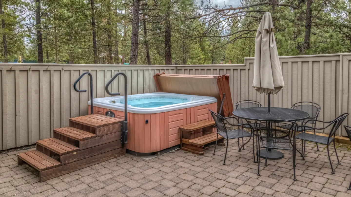 Hot Tub Decks in Benbrook, TX | JCustom Deck and Patio