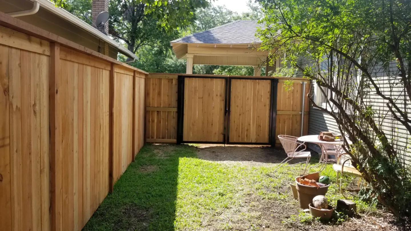 Fence Installation in Benbrook, TX | JCustom Deck and Patio